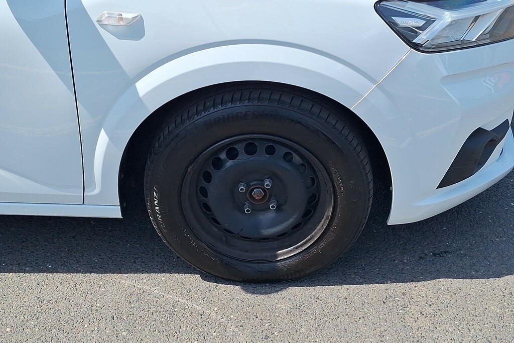Dacia Sandero 1.0 Sce Essential FL22RZF White #4