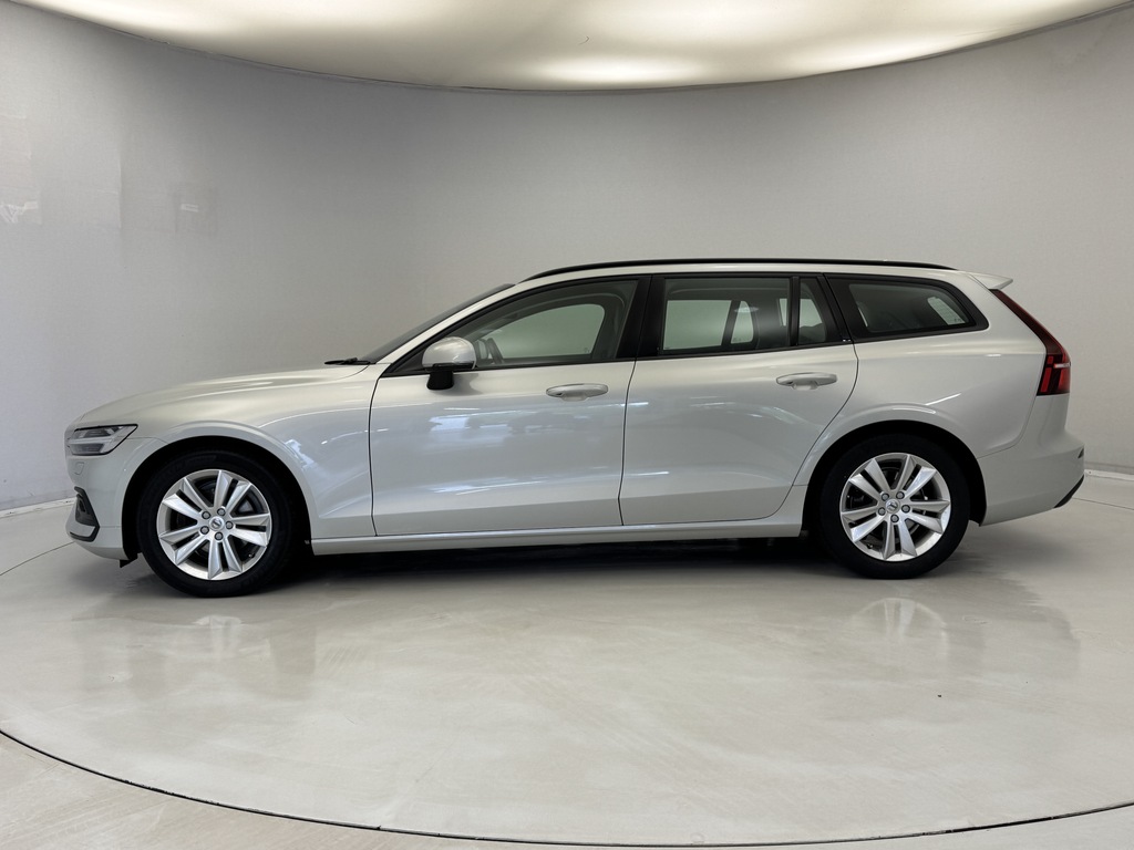 Volvo V60 2.0 D3 Momentum Pro Gold #3