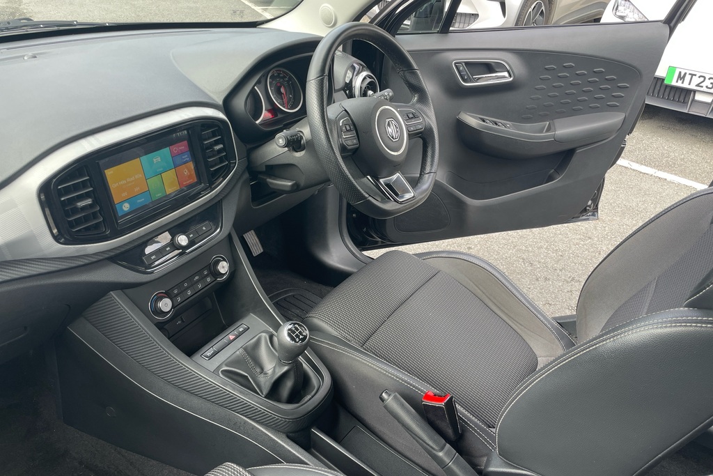 MG MG3 1.5 Vti-tech Exclusive Navigation PE20KVP Black #3