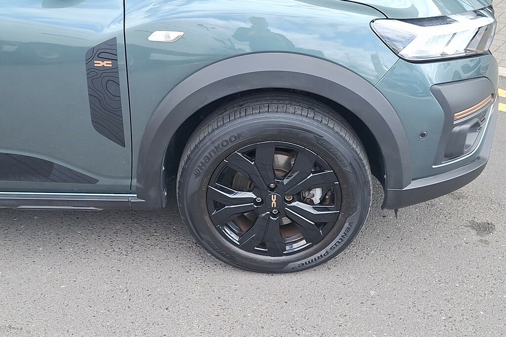 Dacia Jogger 1.6 Hev Extreme YO73VCW Green #4