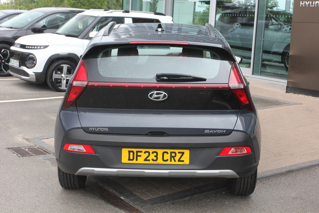 Hyundai Bayon 1.0 Tgdi 48V Mhev Se Connect Dct DF23CRZ Grey #4