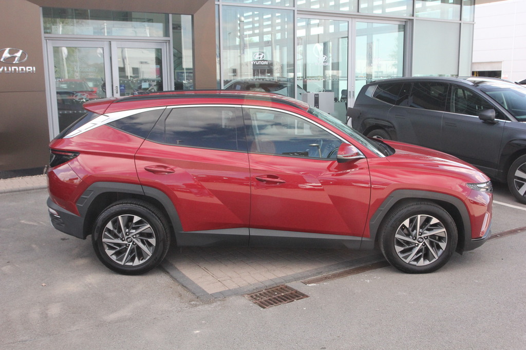 Hyundai Tucson 1.6 Tgdi Premium 2Wd EK22VTE Red #3
