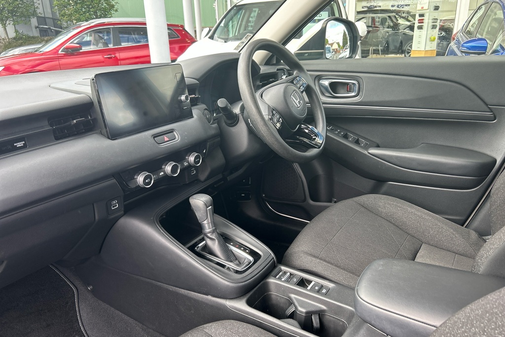 Honda Hr-V 1.5 Ehev Elegance Cvt MV73UHM White #2