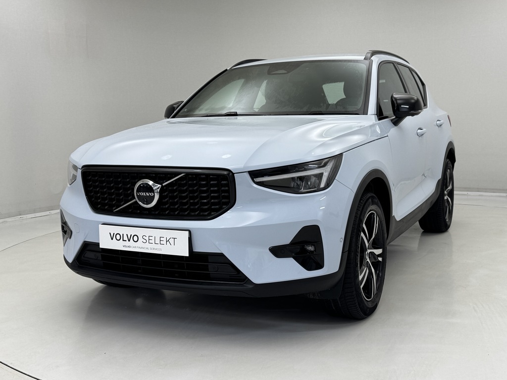 Volvo XC40 2.0 B3p Plus Dark NL73XJN Blue #3