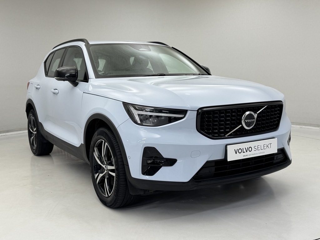 Volvo XC40 2.0 B3p Plus Dark Blue