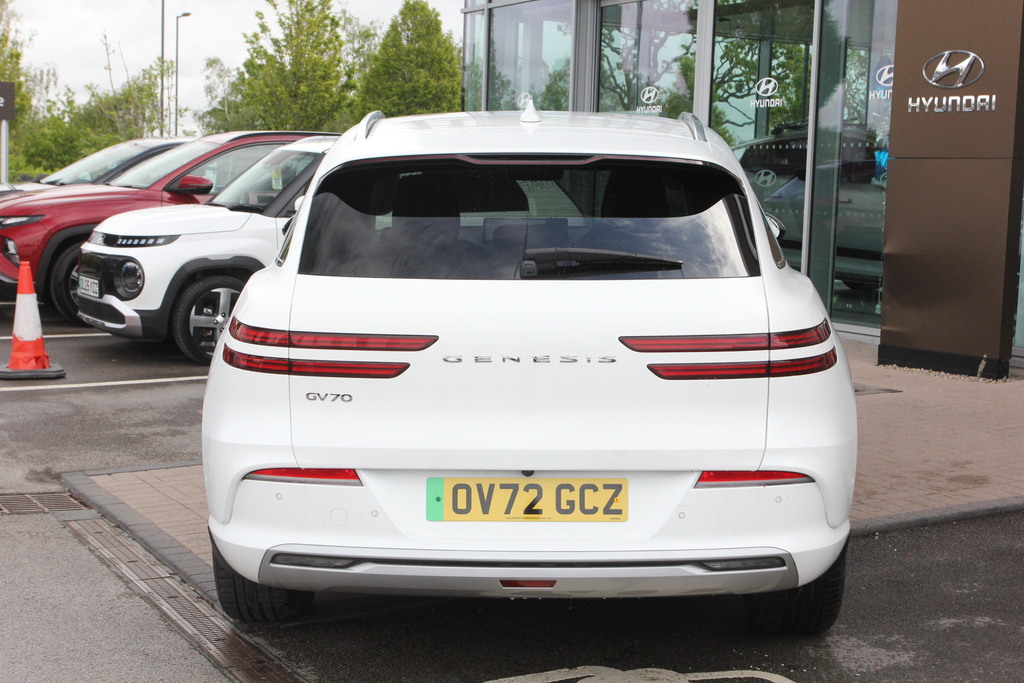Genesis GV70 360Kw Sport 77Kwh Awd White #4