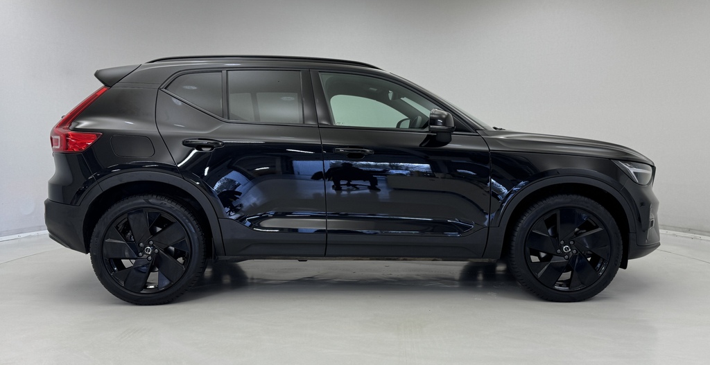 Volvo XC40 2.0 B4p Plus Black Edition RE25KLV Black #5
