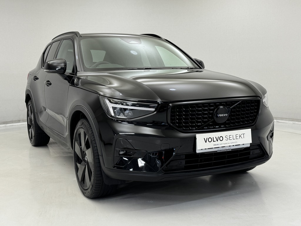Volvo XC40 2.0 B4p Plus Black Edition Black