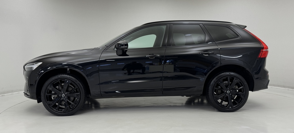 Volvo XC60 2.0 B5p Ultra Black Edition Awd Geartronic RF74ZSW Black #4