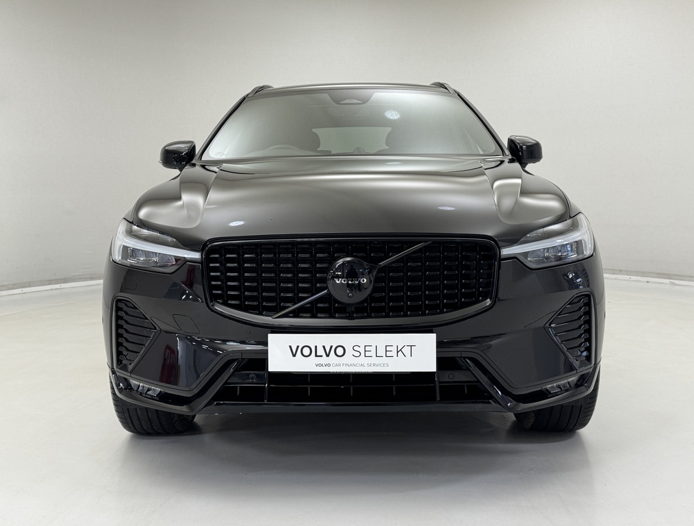 Volvo XC60 2.0 B5p Ultra Black Edition Awd Geartronic RF74ZSW Black #2