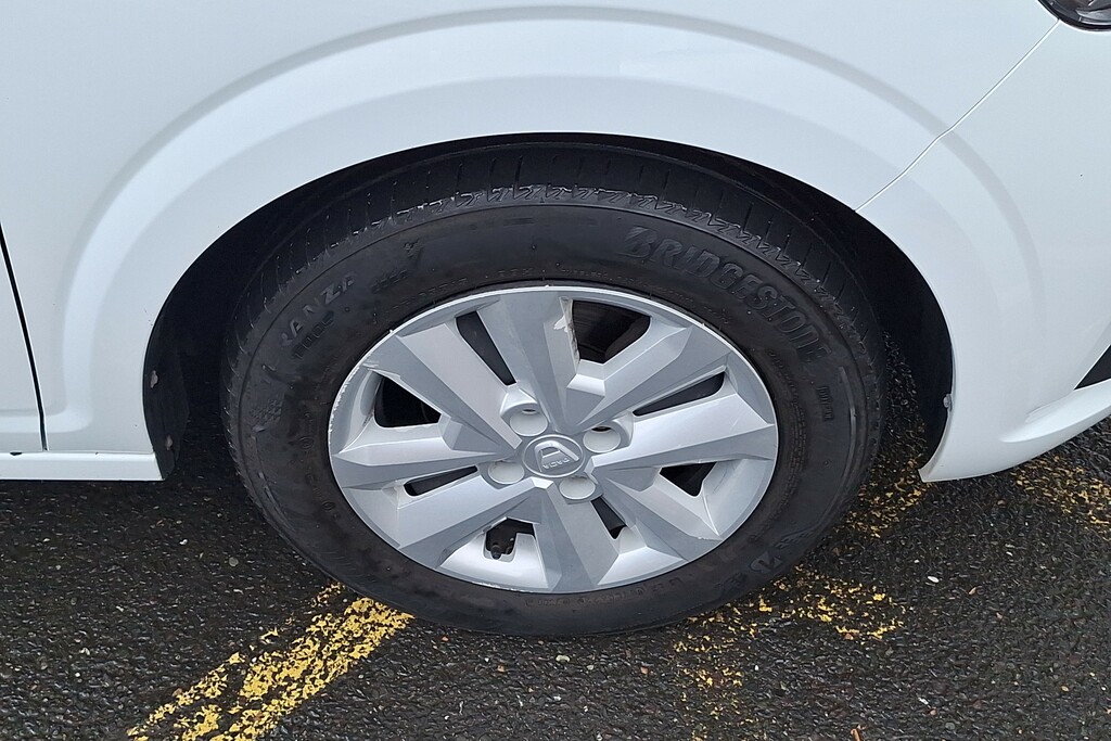 Dacia Sandero 1.0 Tce Comfort BT22XJN White #4