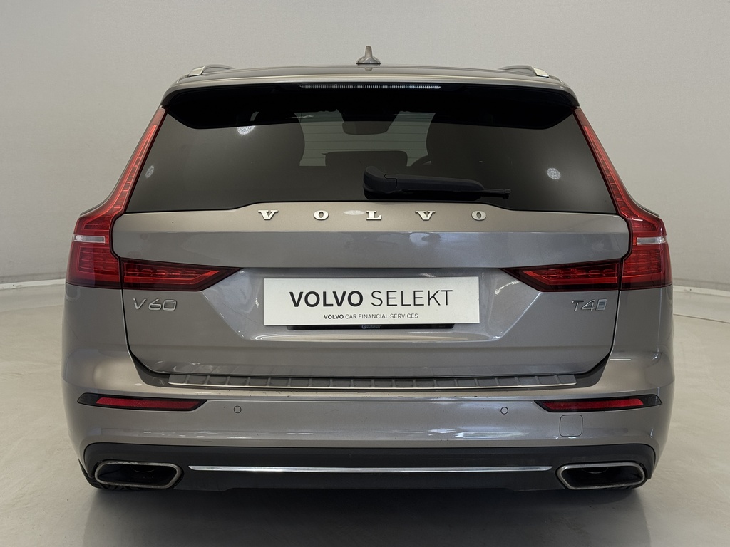 Volvo V60 2.0 T4 190 Inscription Plus Grey #4