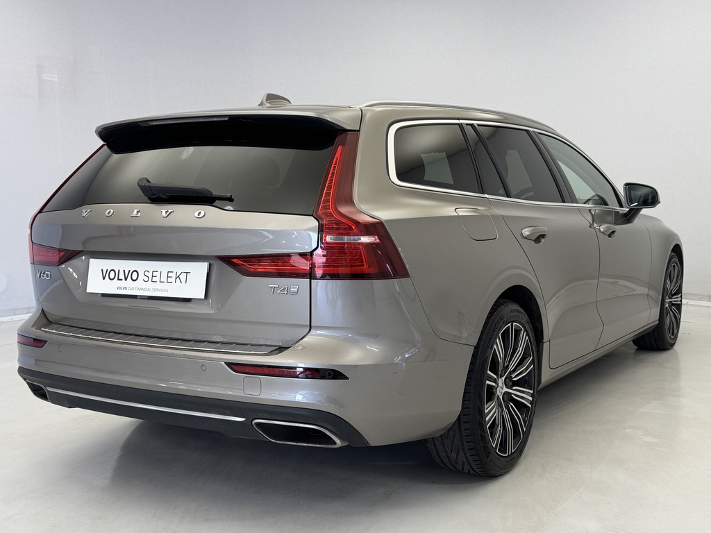 Volvo V60 2.0 T4 190 Inscription Plus Grey #6