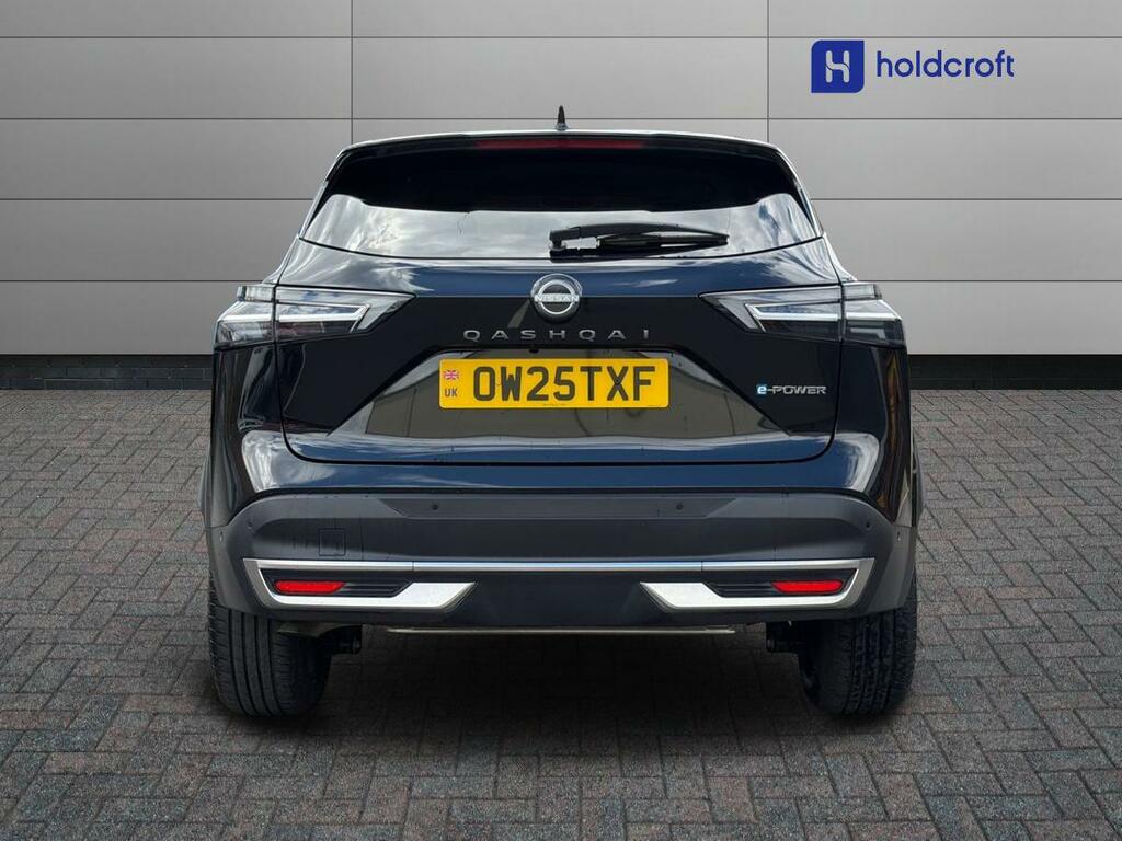 Nissan Qashqai 1.5 E-power N-connecta Glass Roof OW25TXF Black #4