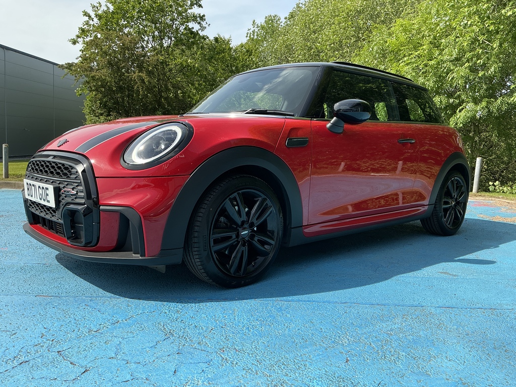Mini Hatch 1.5 Cooper Sport BD71GOE Red #3
