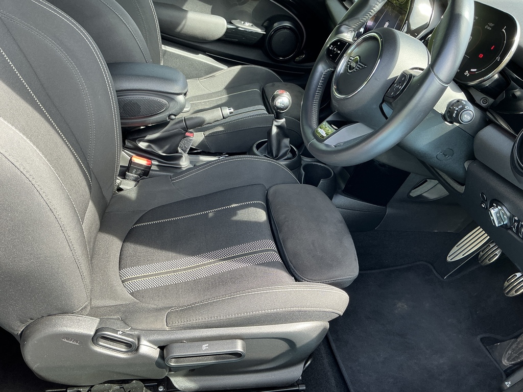 Mini Hatch 1.5 Cooper Sport BD71GOE Red #6