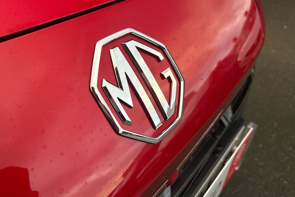 MG MG3 1.5 Hybrid Trophy DC75NDD Red #6