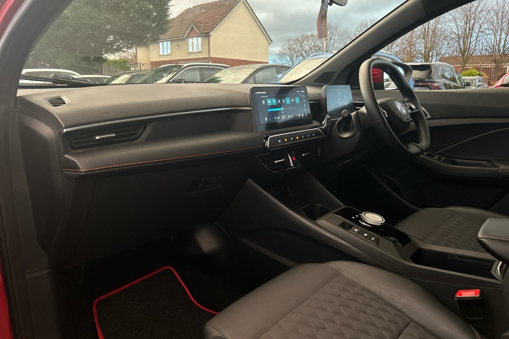 MG MG3 1.5 Hybrid Trophy DC75NDD Red #2