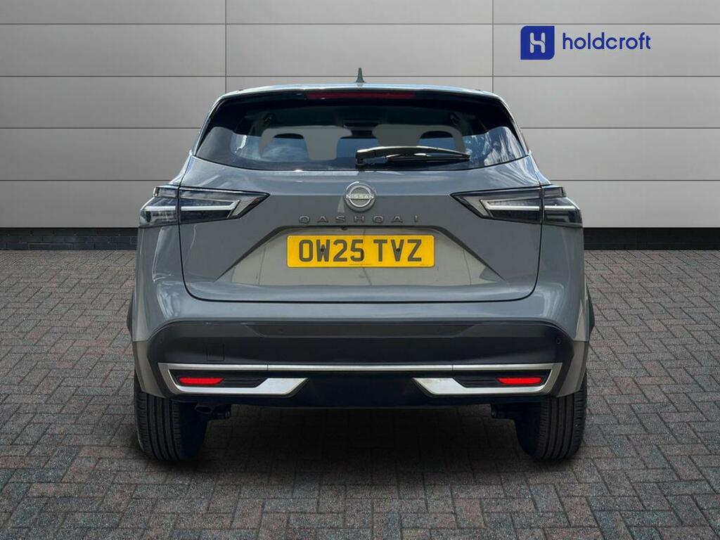 Nissan Qashqai 1.3 Dig-t Mh 158 Acenta Premium Xtronic OW25TVZ Grey #4