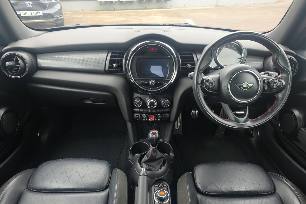 Mini Hatch 1.5 Cooper Sport II Nav Pack YG69MJE Black #4