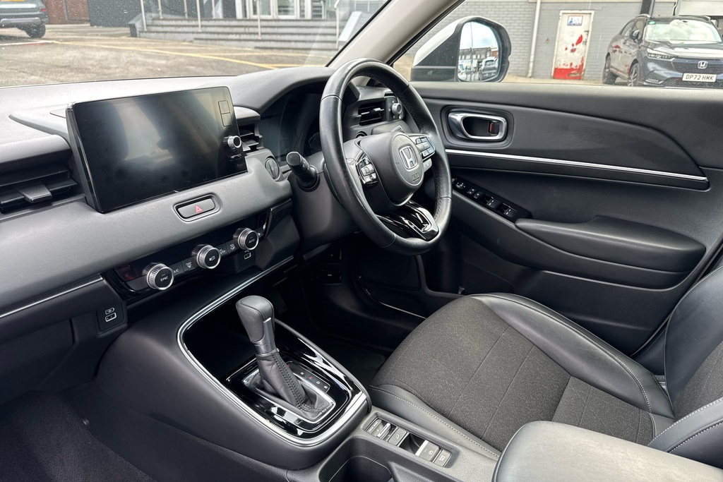 Honda Hr-V 1.5 Ehev Advance Cvt DK71NLT White #2