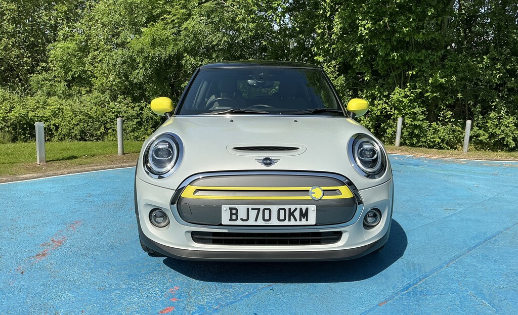 Mini Hatch 135Kw Cooper S Level 2 33Kwh BJ70OKM Silver #3