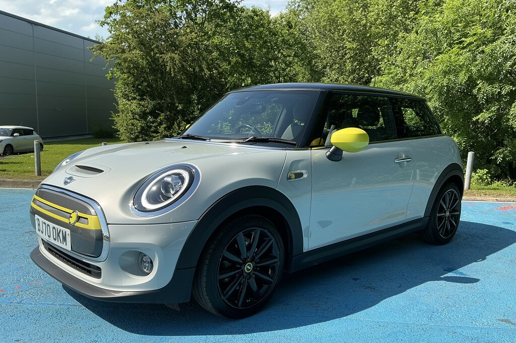 Mini Hatch 135Kw Cooper S Level 2 33Kwh BJ70OKM Silver #4