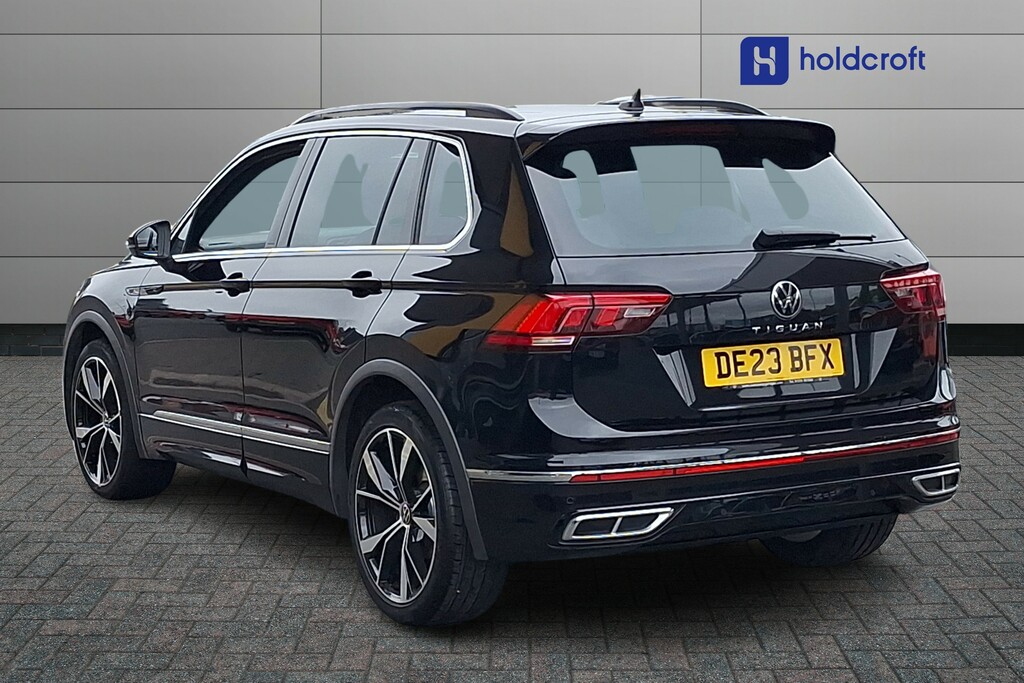 Volkswagen Tiguan 2.0 Tdi R-line Dsg DE23BFX Black #2