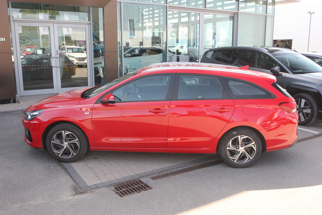 Hyundai I30 1.0T Gdi Se Connect Red #6