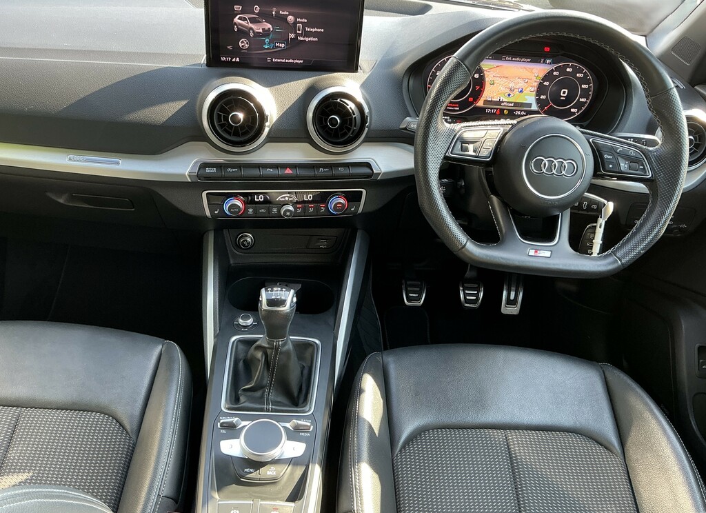 Audi Q2 35 Tfsi S Line BV71CXD Blue #2