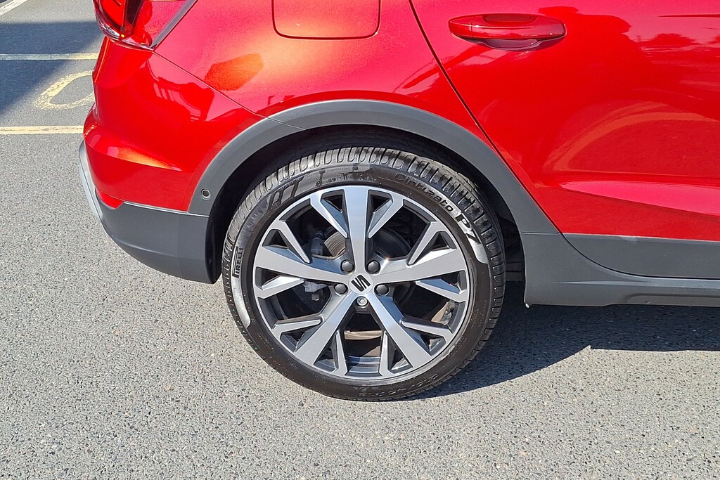 Seat Arona 1.0 Tsi 115 Xperience Lux Dsg Red #4