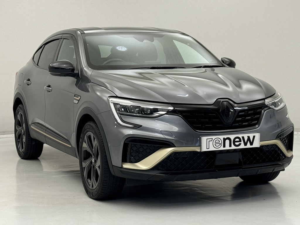 Renault Arkana 1.6 E-tech Full Hybrid 145 Engineered Grey