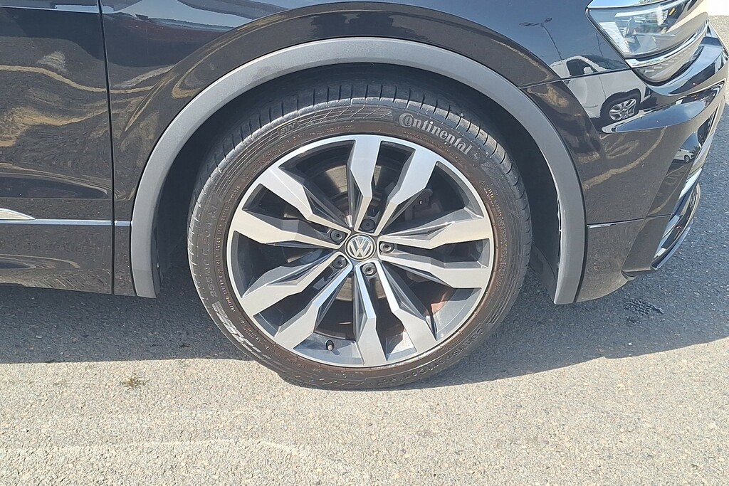 Volkswagen Tiguan 2.0 Tsi 180 4Motion R-line Dsg Black #4