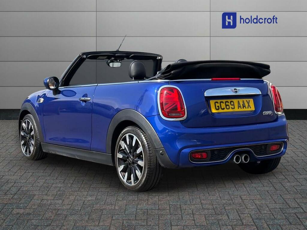 Mini Convertible 2.0 Cooper S Exclusive II Comfortnav GC69AAX Blue #2