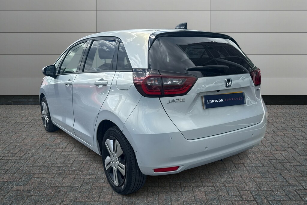 Honda Jazz 1.5 I-mmd Hybrid Ex Ecvt ML71VHH White #3