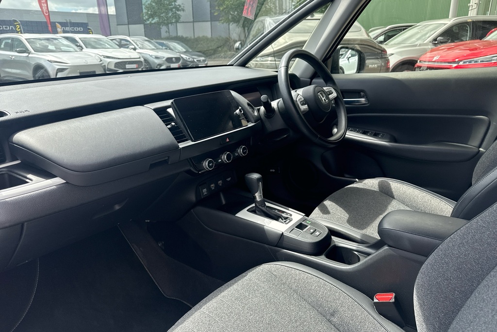 Honda Jazz 1.5 I-mmd Hybrid Ex Ecvt ML71VHH White #2