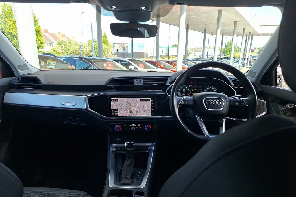 Audi Q3 35 Tfsi Sport S Tronic MC23YMS Blue #3