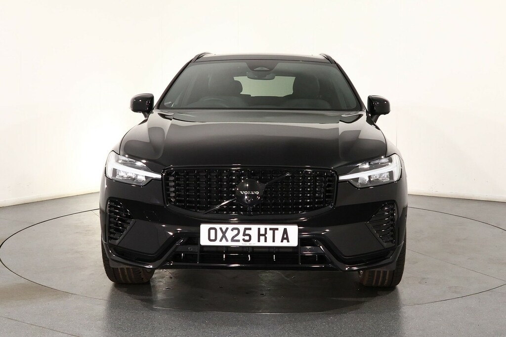 Volvo XC60 Plus Black Edition OX25HTA Black #2