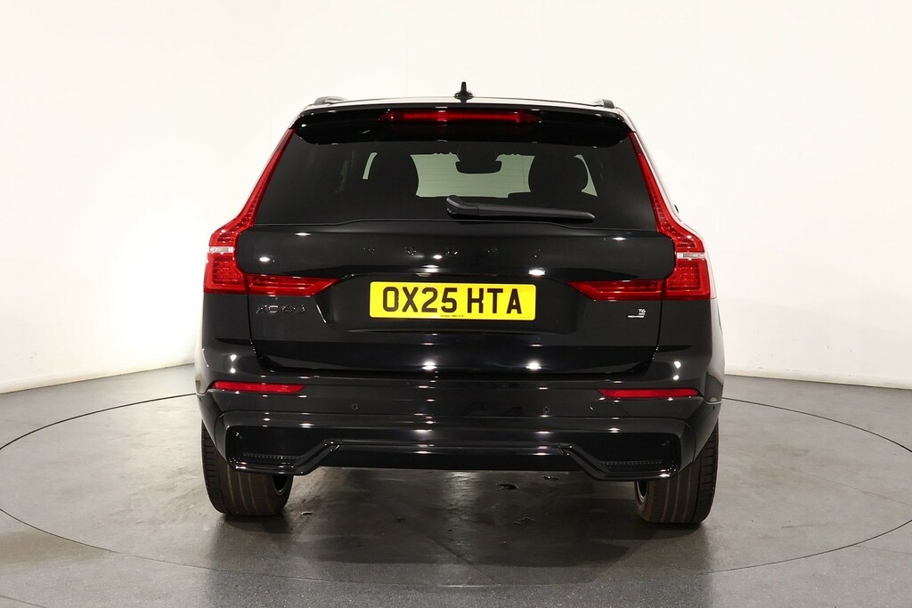 Volvo XC60 Plus Black Edition OX25HTA Black #6