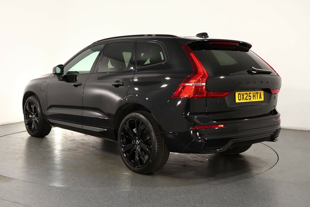 Volvo XC60 Plus Black Edition OX25HTA Black #5
