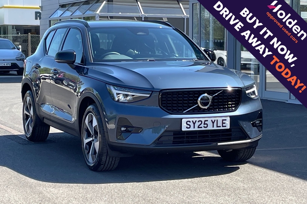 Volvo XC40 Plus Dark Blue