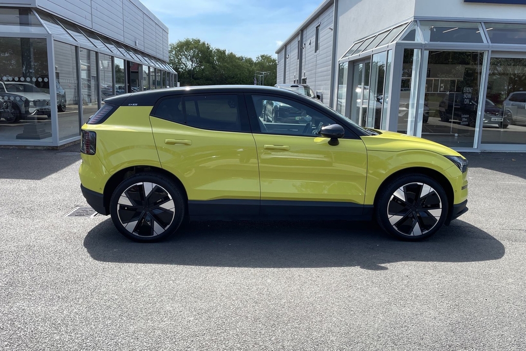 Volvo EX30 Ultra AF74LDO Yellow #4