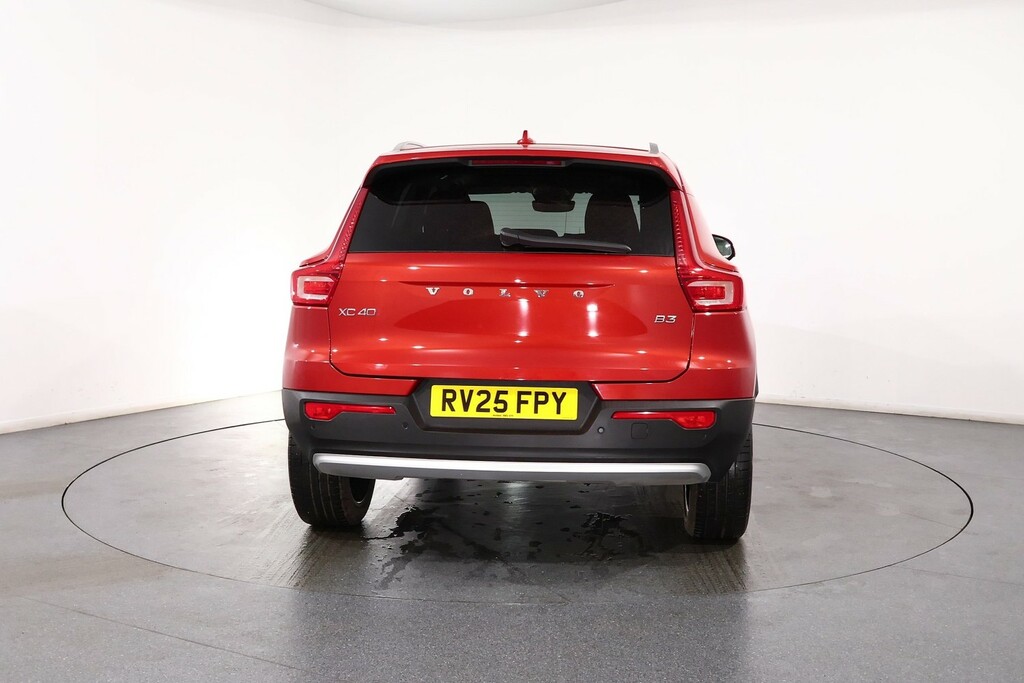 Volvo XC40 Ultra Bright RV25FPY Red #6
