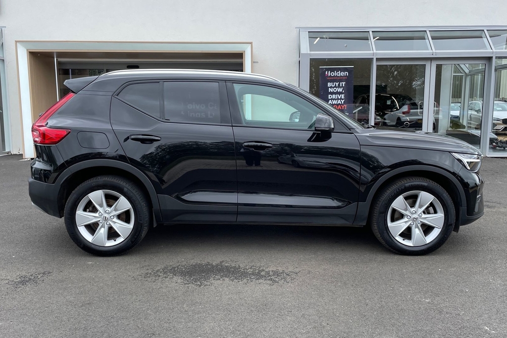Volvo XC40 Core Black #4