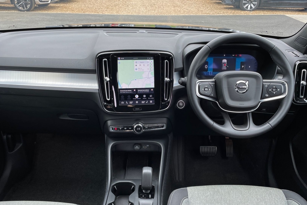 Volvo XC40 Core Black #6