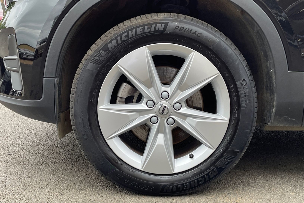 Volvo XC40 Core Black #5