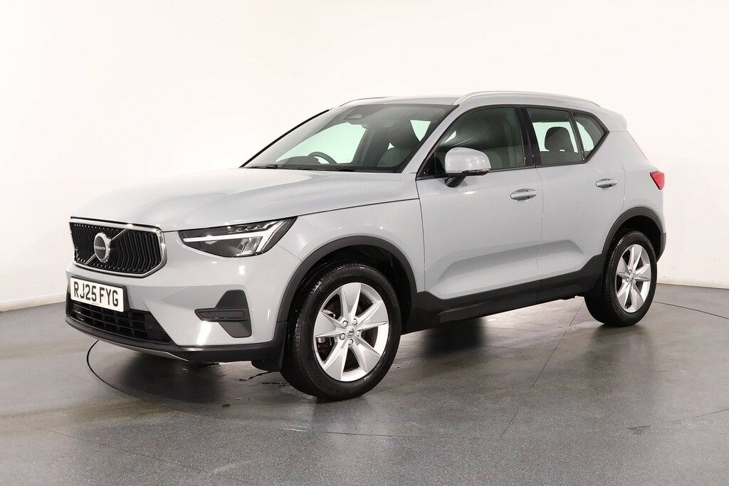Volvo XC40 Core Grey #3