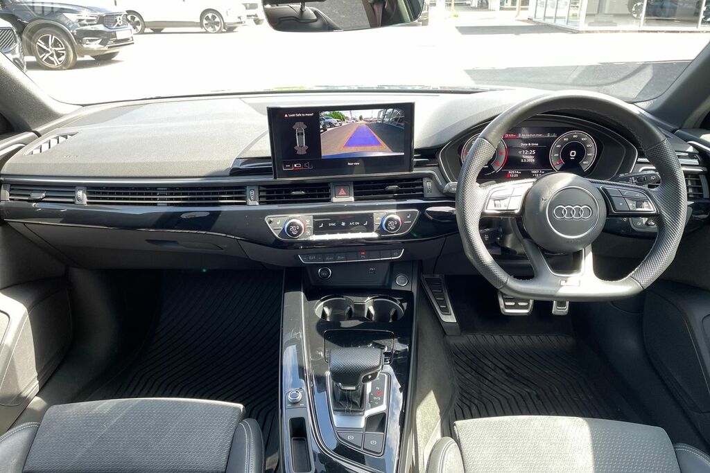 Audi A4 Avant Black Edition VO22MGZ Grey #6