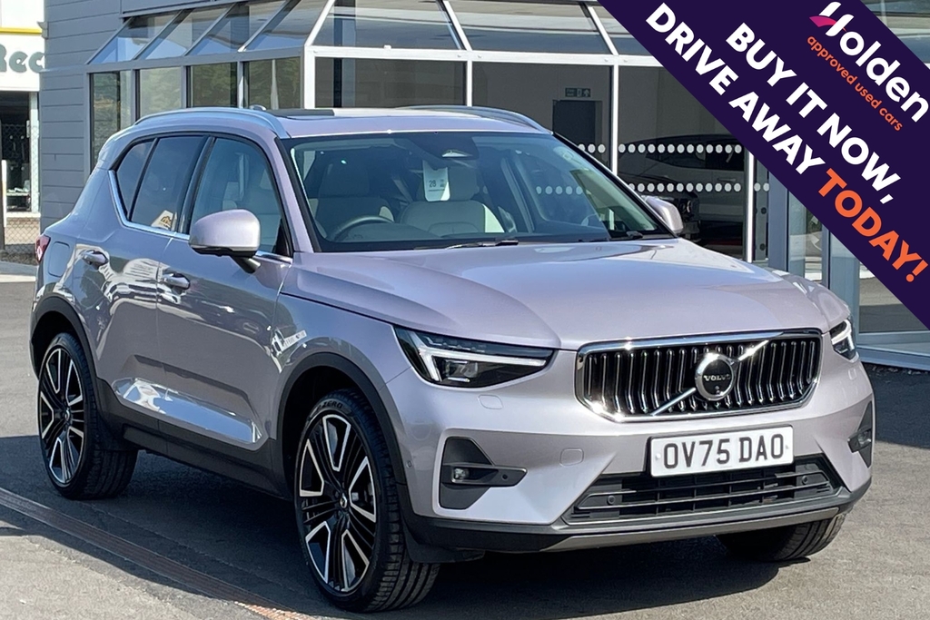 Volvo XC40 Ultra Bright Silver