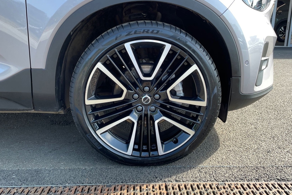Volvo XC40 Ultra Bright OV75DAO Silver #5